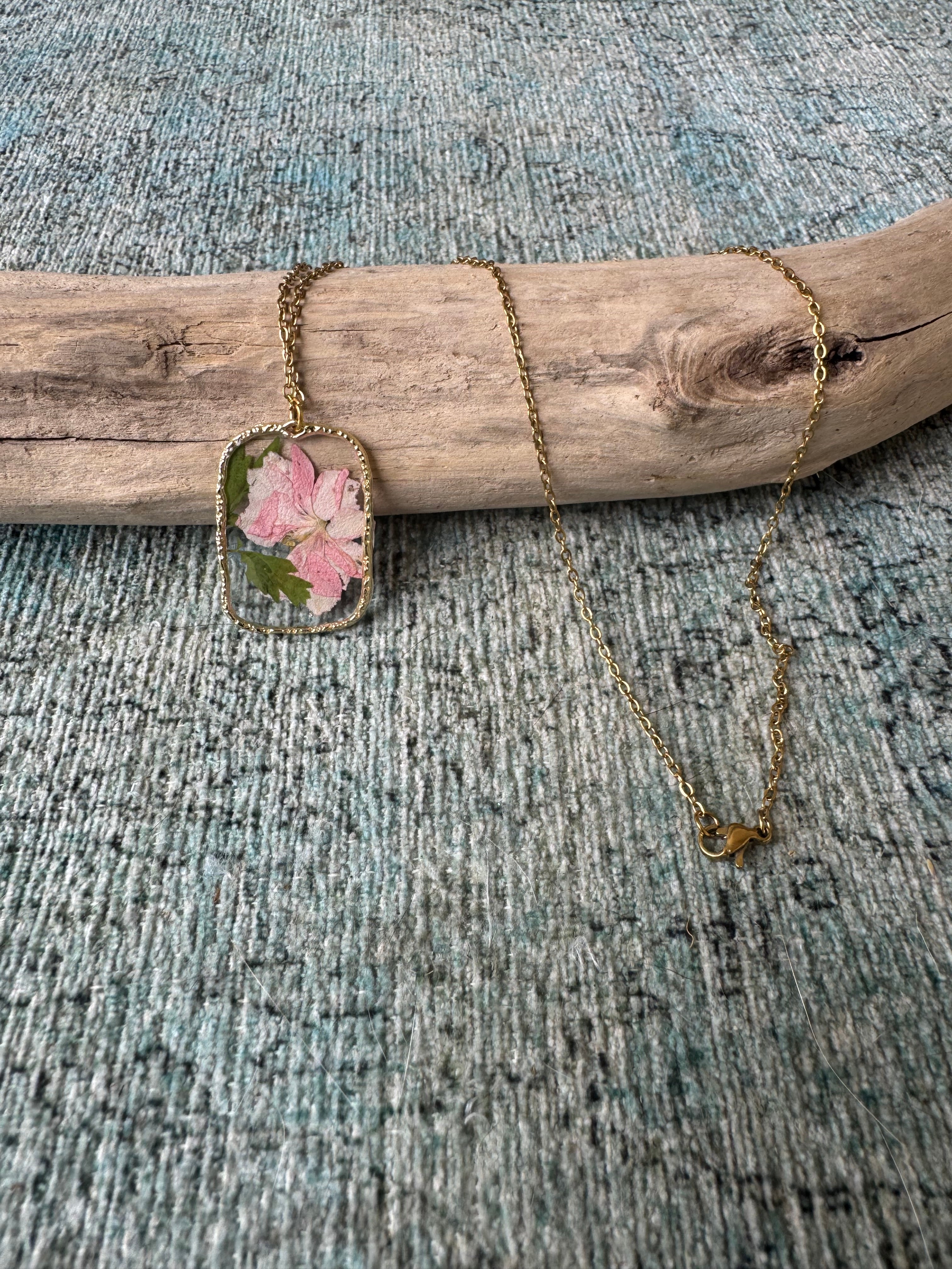 Tropical Tansy Gold Necklace