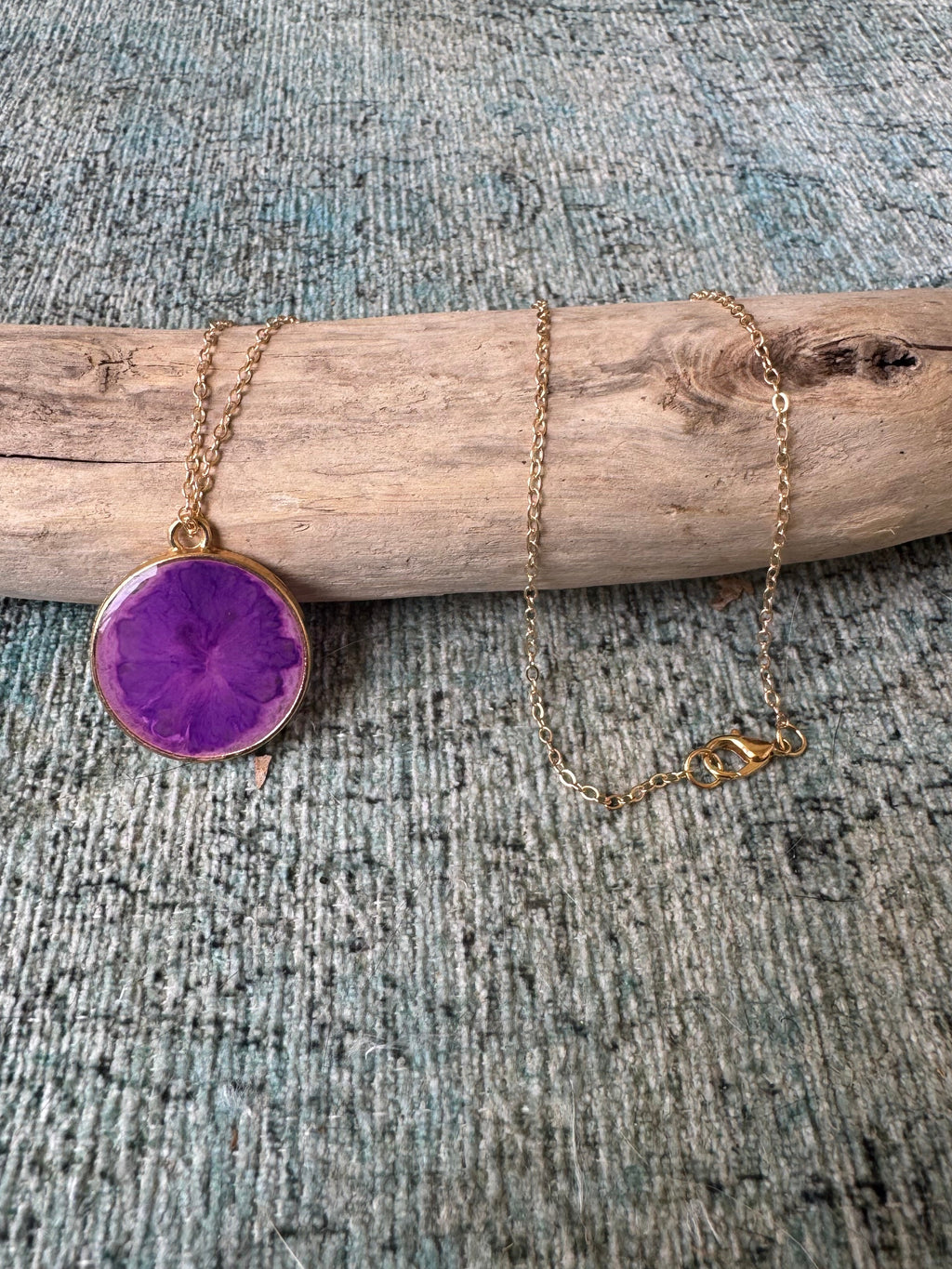 Violet Burst Gold Necklace