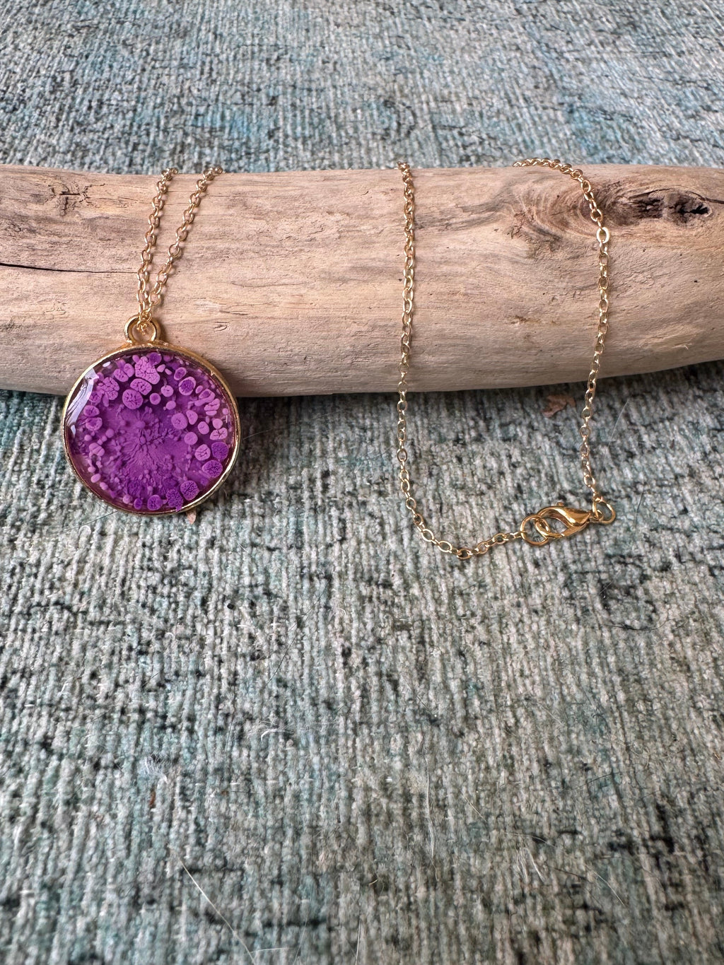 Violet Burst Gold Necklace