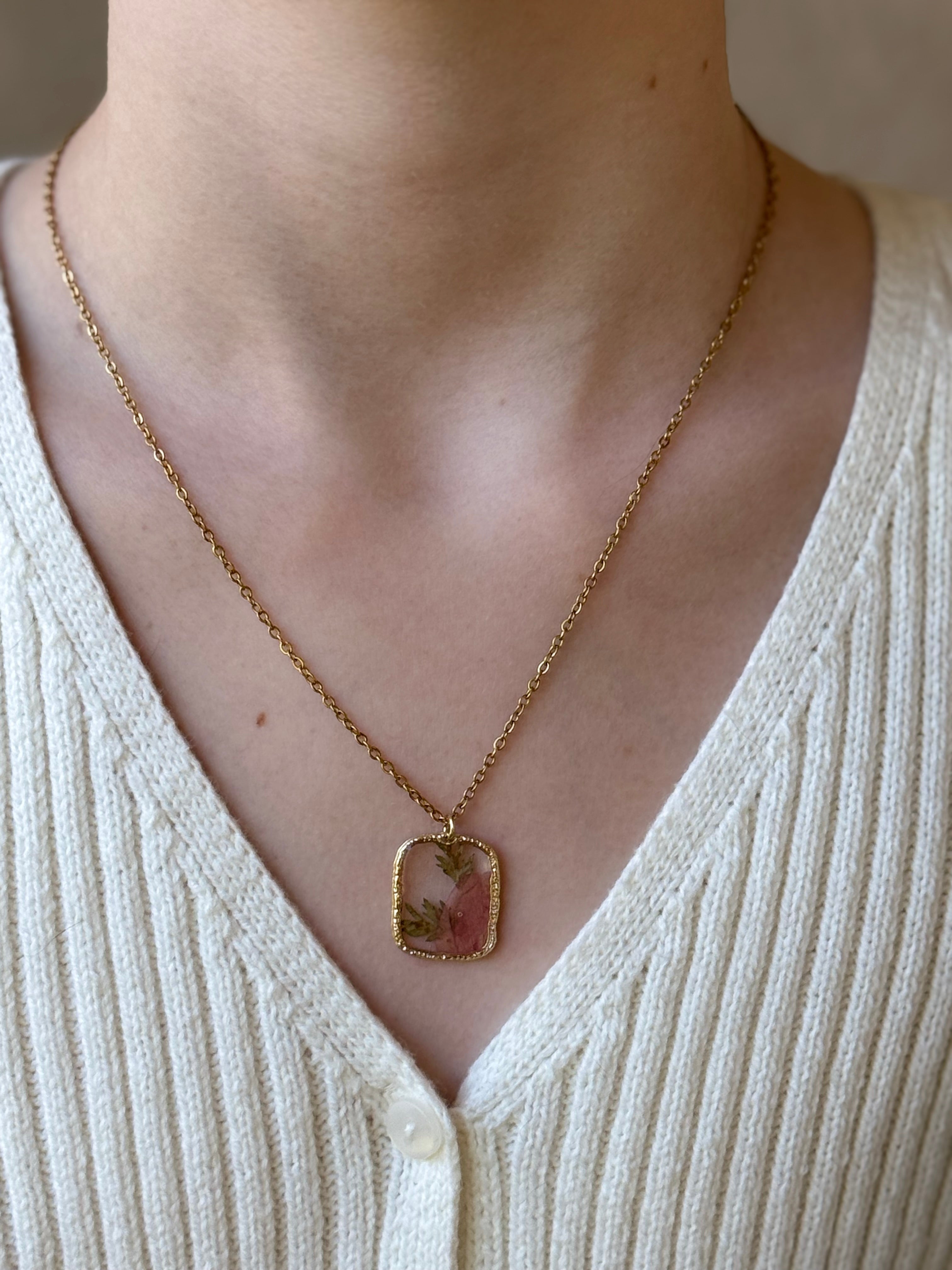 Gentle Petal Gold Necklace