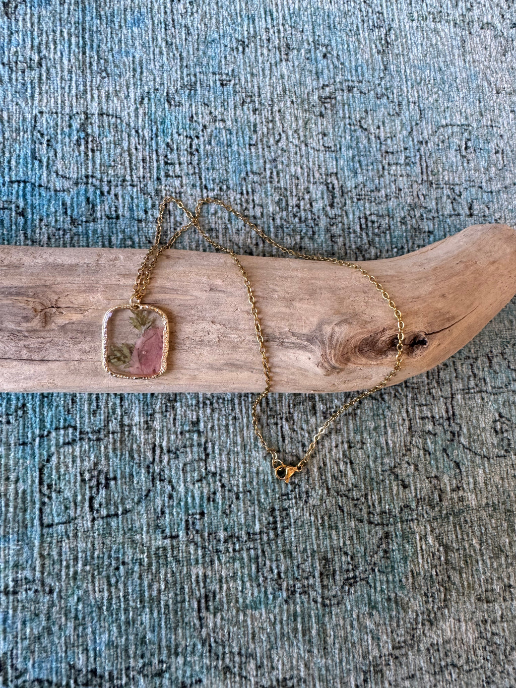 Gentle Petal Gold Necklace