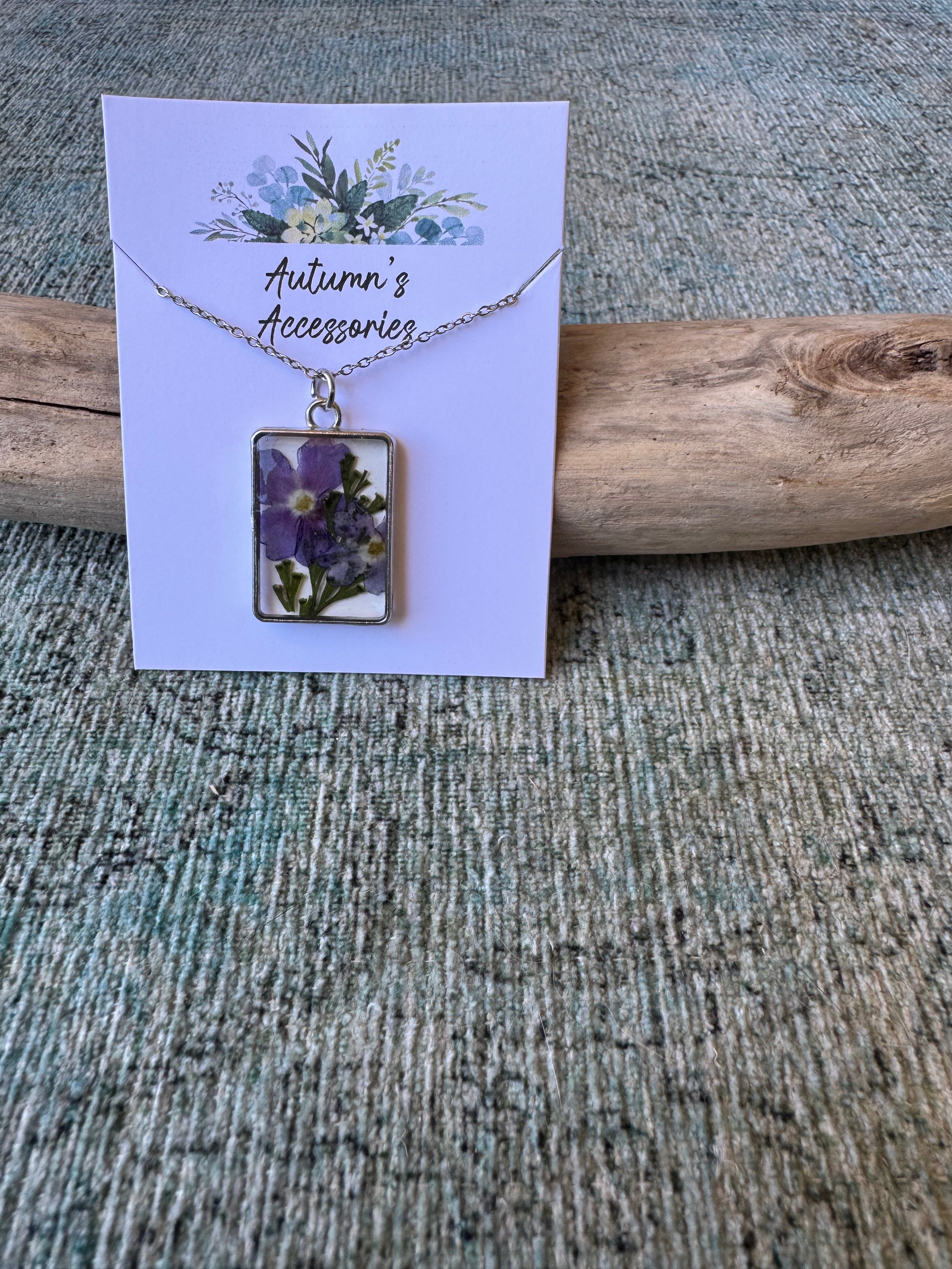 Timeless Flora Silver Necklace
