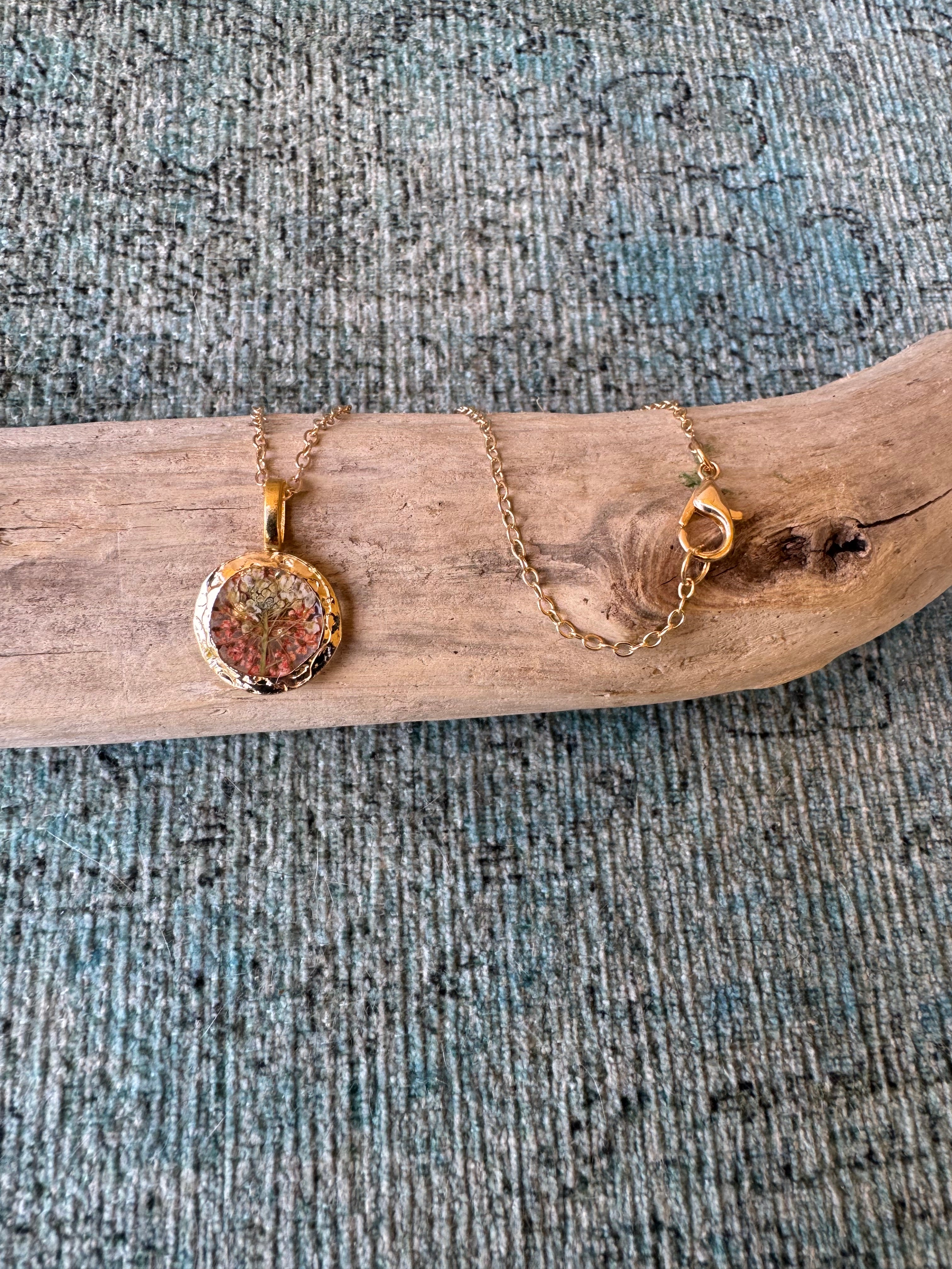 Enchanted Daydream Gold Necklace