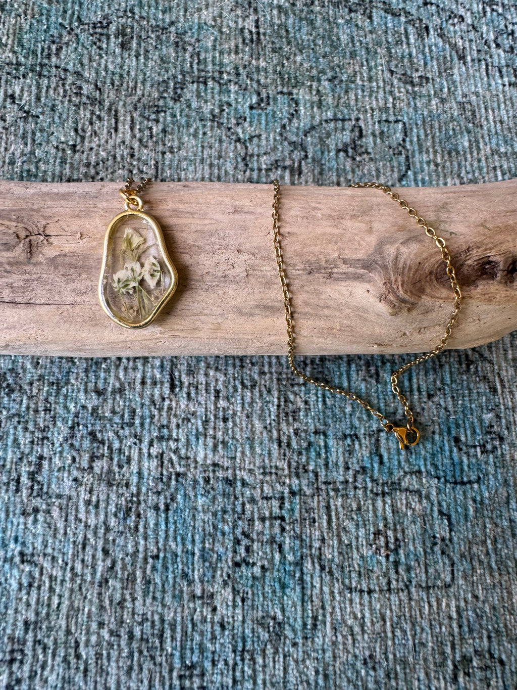 Petals & Lace Gold Necklace