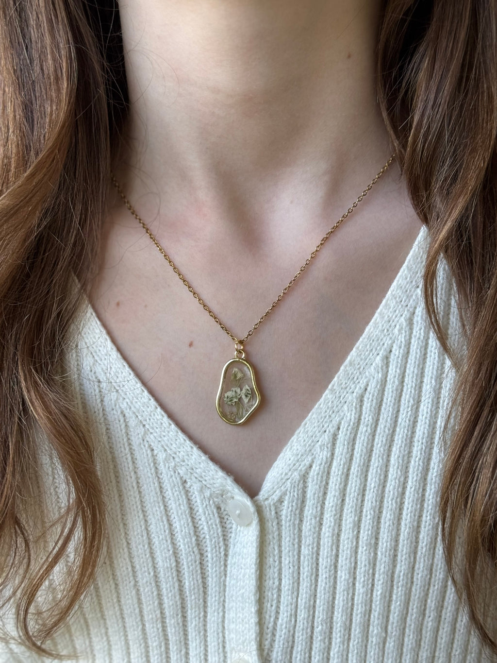Petals & Lace Gold Necklace