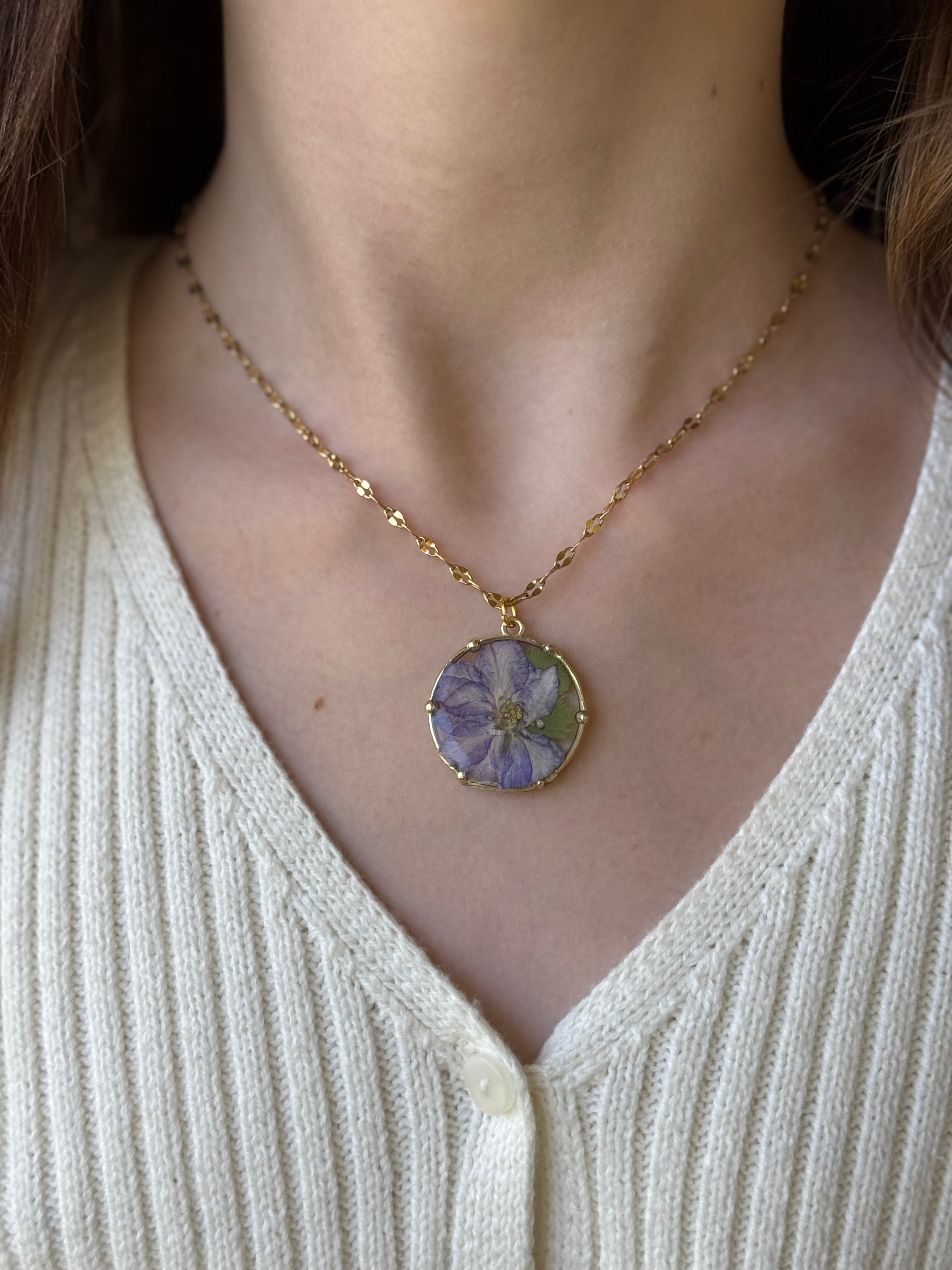 Evening Violet Gold Necklace