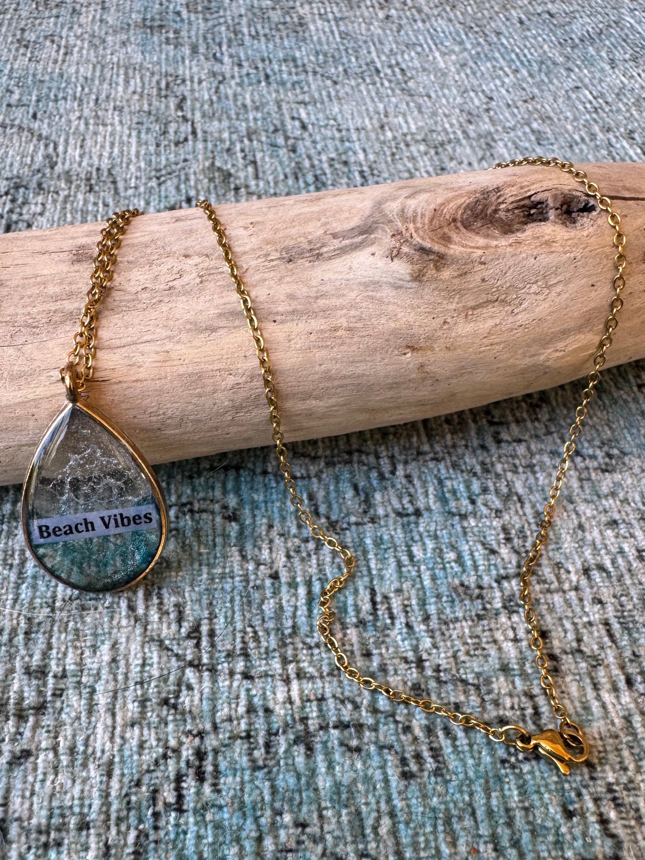 Sparkling Sea Gold Necklace