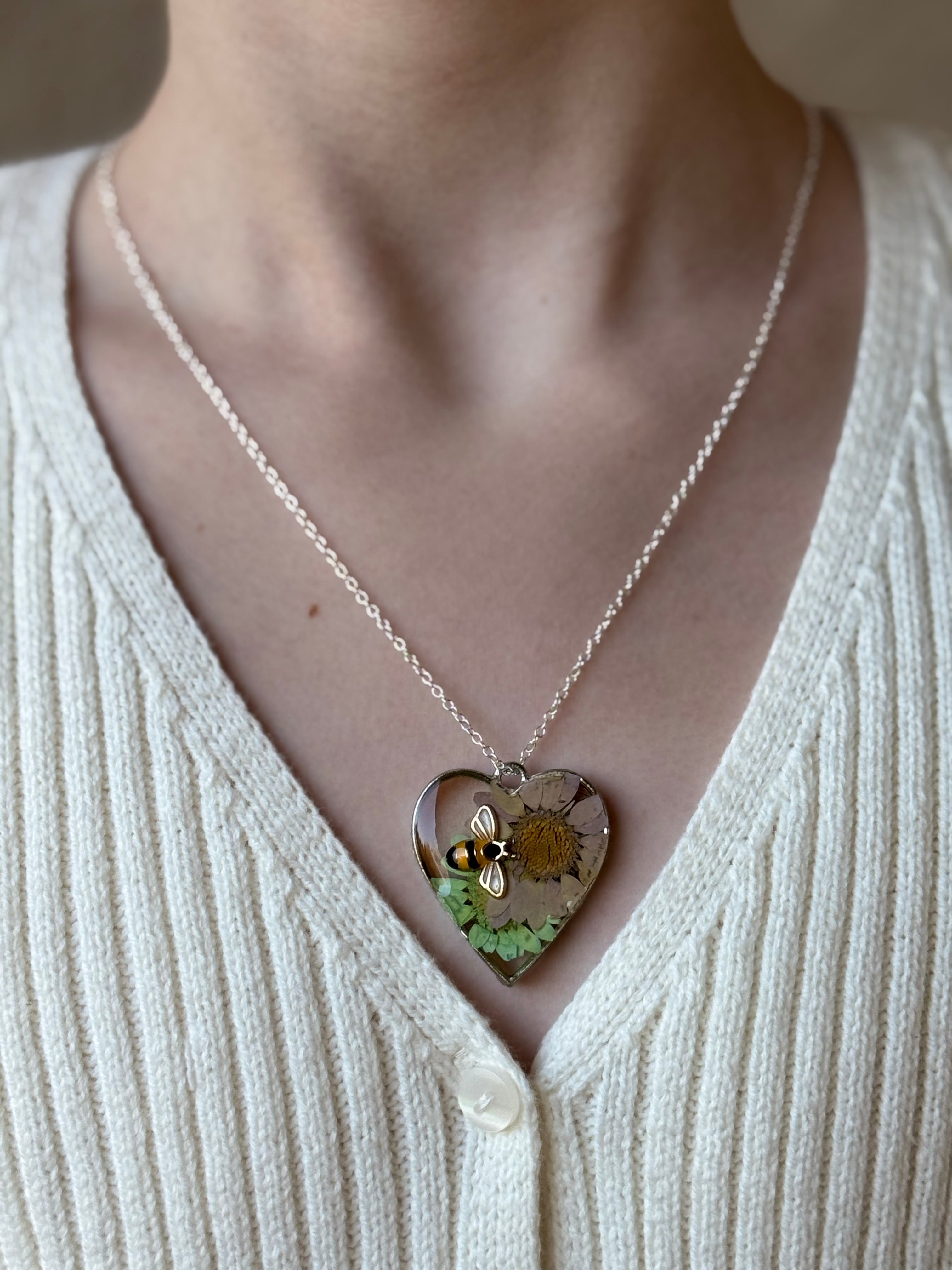 Spring Bee Silver Necklace