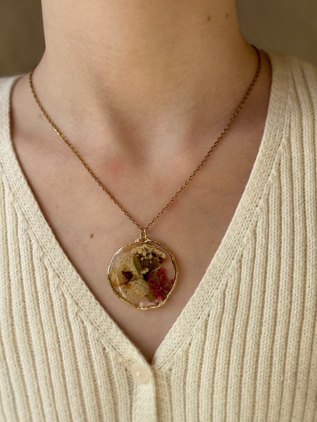 Vintage Floral Gold Necklace